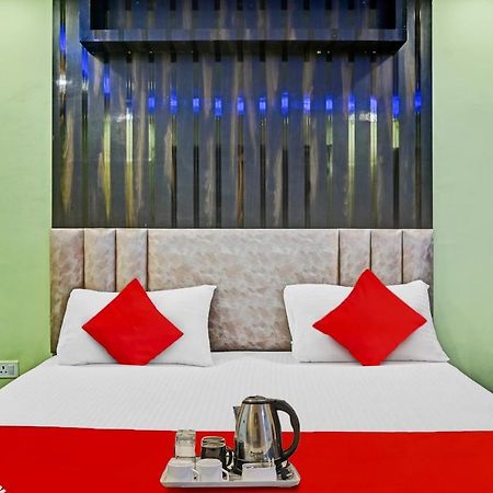Oyo Tulsi Angan Hotel Danapur Bagian luar foto