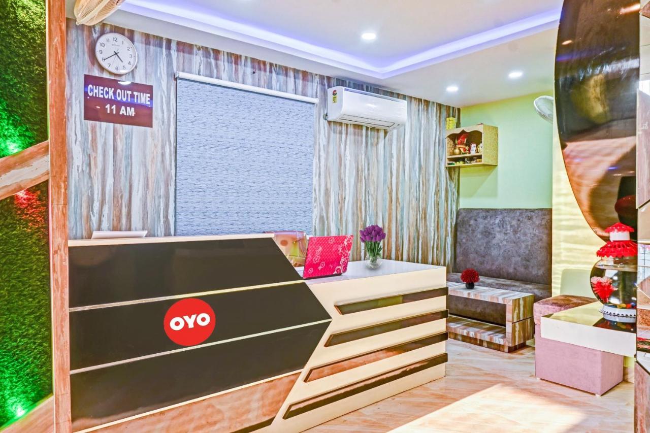 Oyo Tulsi Angan Hotel Danapur Bagian luar foto