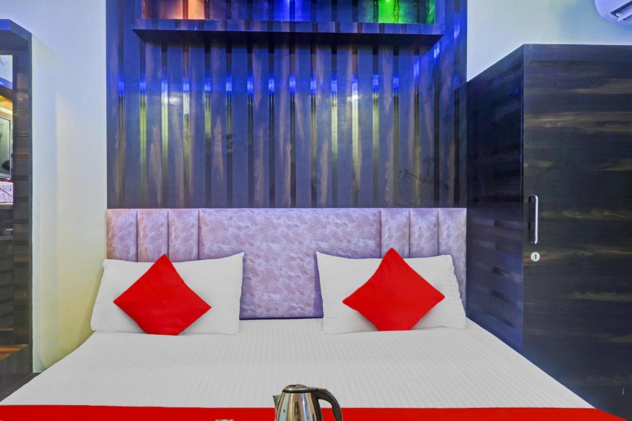 Oyo Tulsi Angan Hotel Danapur Bagian luar foto
